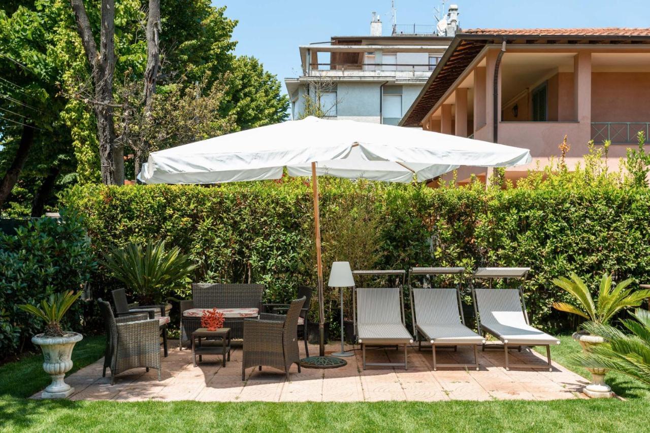 Villa Diletta B&B Forte dei Marmi Exteriör bild