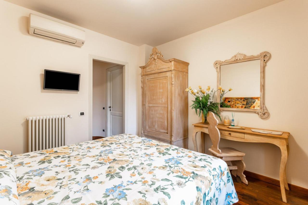 Villa Diletta B&B Forte dei Marmi Exteriör bild